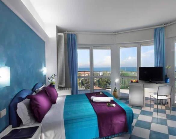 Hotel Lido Europa ริชชิโอเน ภายนอก รูปภาพ
